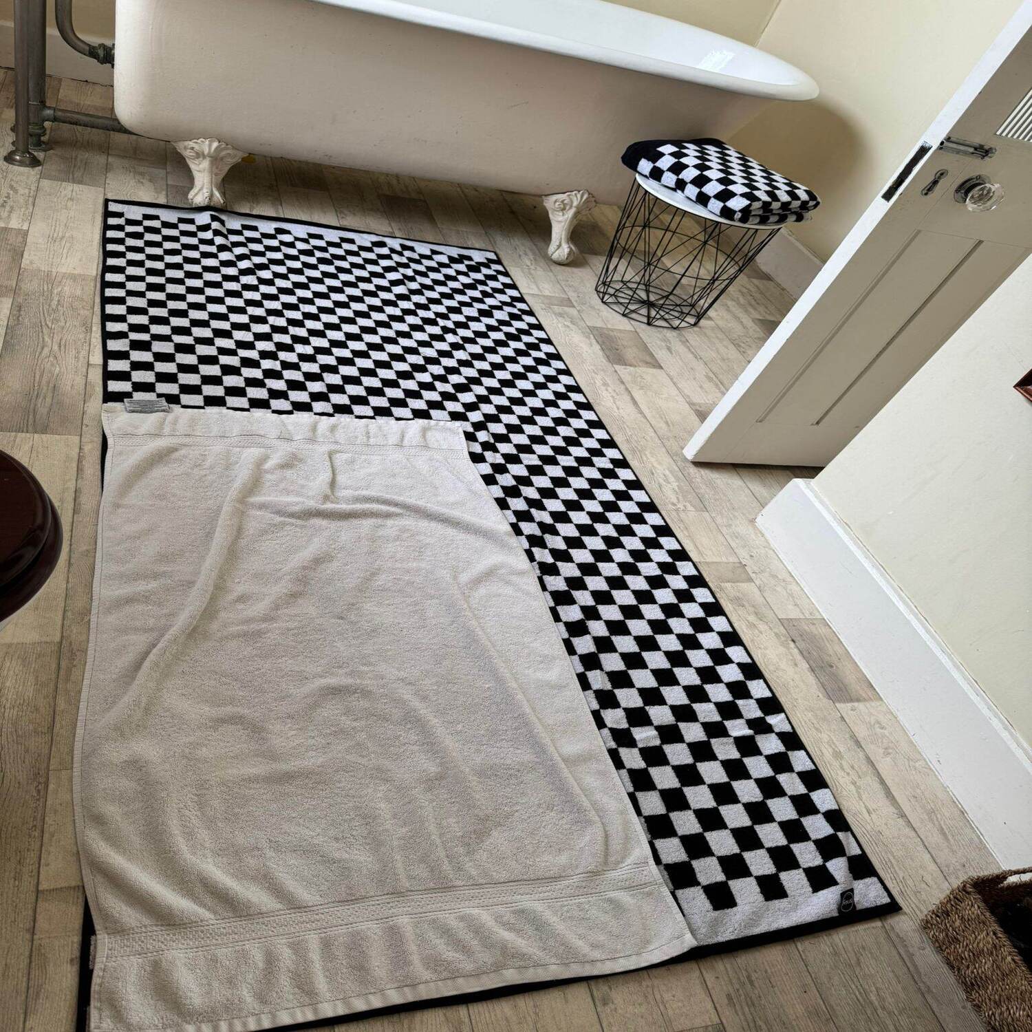 Big Softee Towel - Black - Image 12