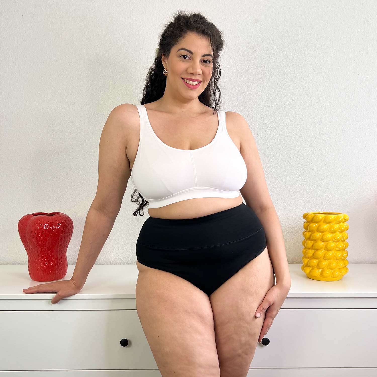 Organic Cotton Cheeky High Leg Panties - Black - Image 10