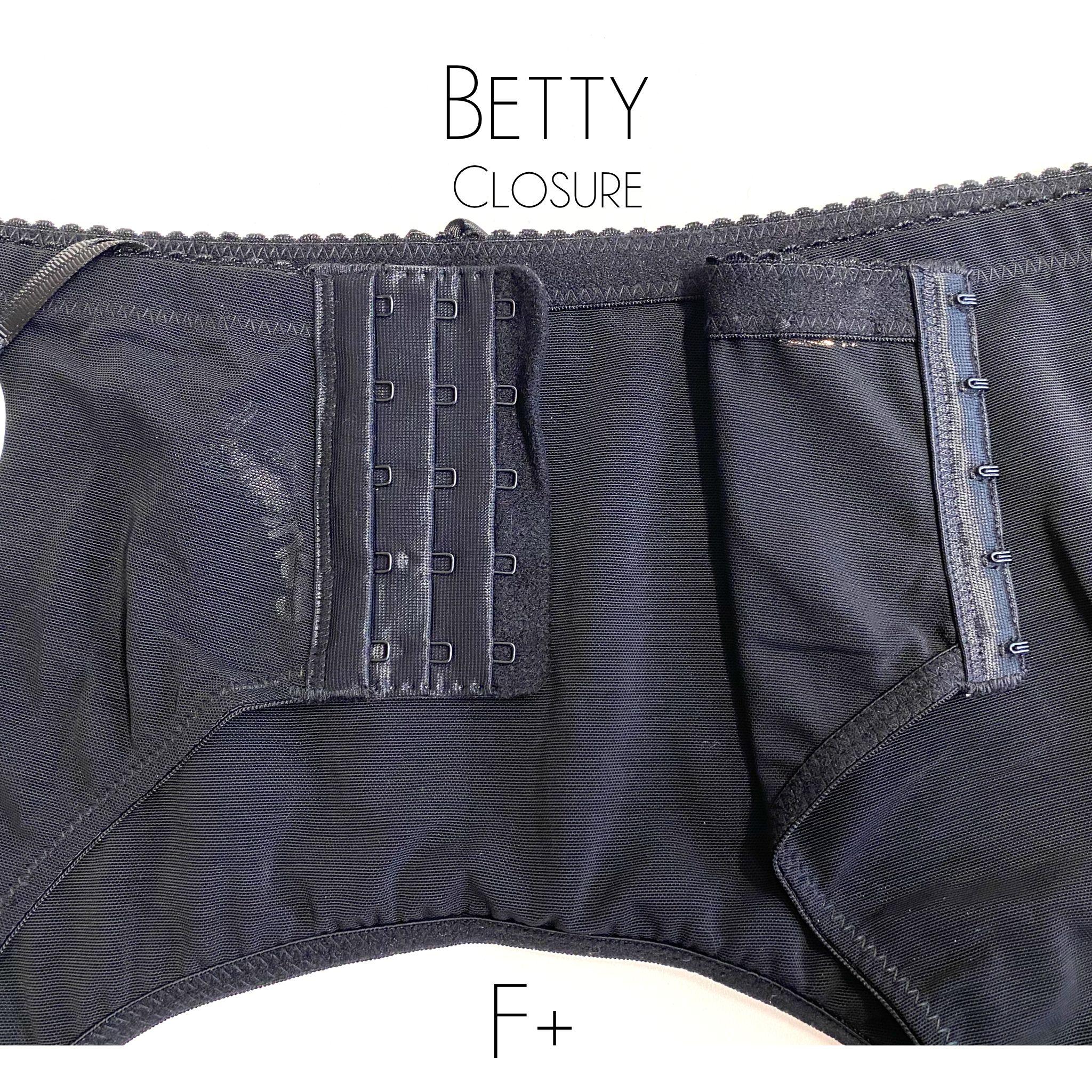 Suspender Belt - Betty - Image 24